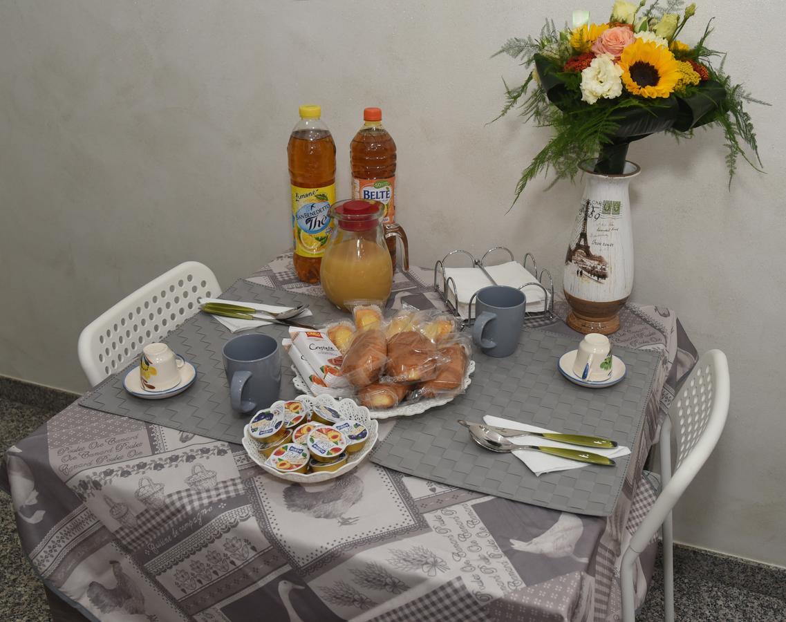Charm Airport Bed and Breakfast Reggio di Calabria Buitenkant foto